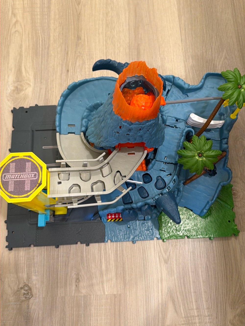 Match Volcano Playset in Blue, Orange & Green